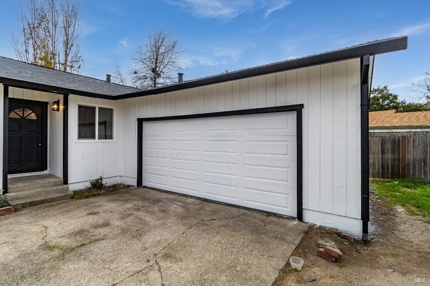 Detail Gallery Image 3 of 27 For 30 Cherokee Ct, Santa Rosa,  CA 95403 - 3 Beds | 2 Baths