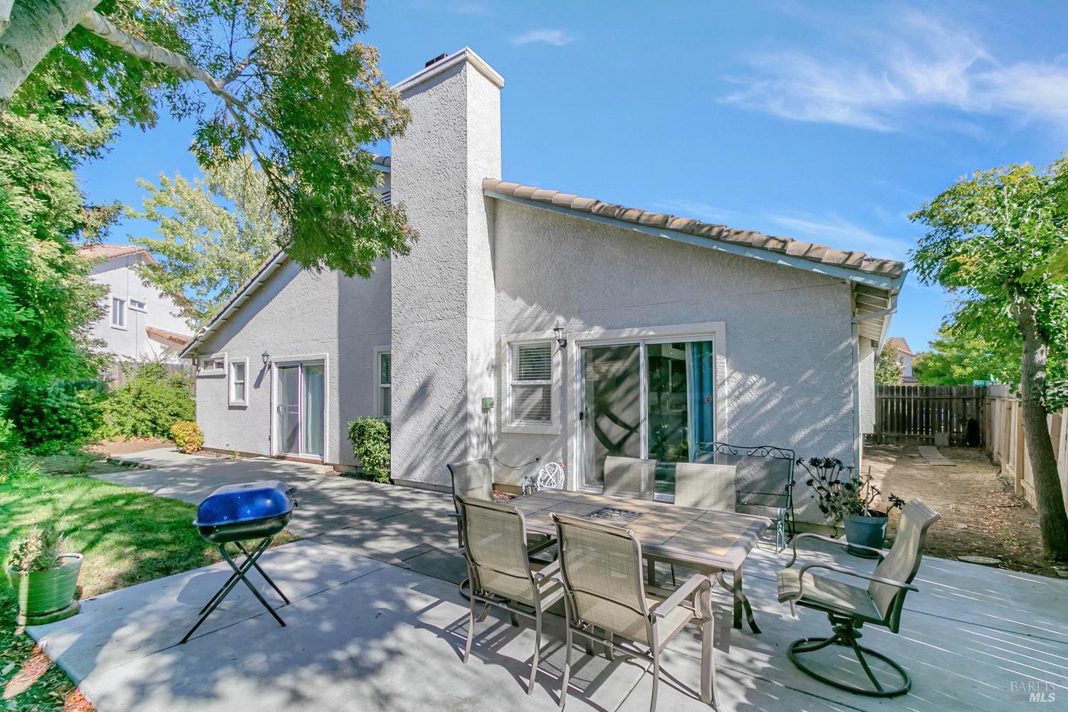 Detail Gallery Image 36 of 46 For 3257 Vista Del Lago Way, Fairfield,  CA 94533 - 4 Beds | 2 Baths