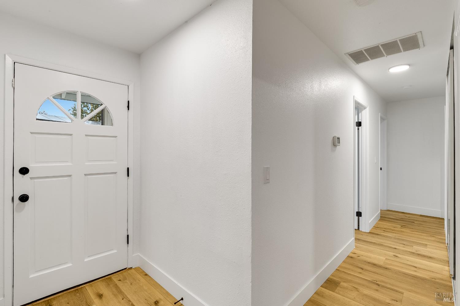 Detail Gallery Image 13 of 27 For 30 Cherokee Ct, Santa Rosa,  CA 95403 - 3 Beds | 2 Baths