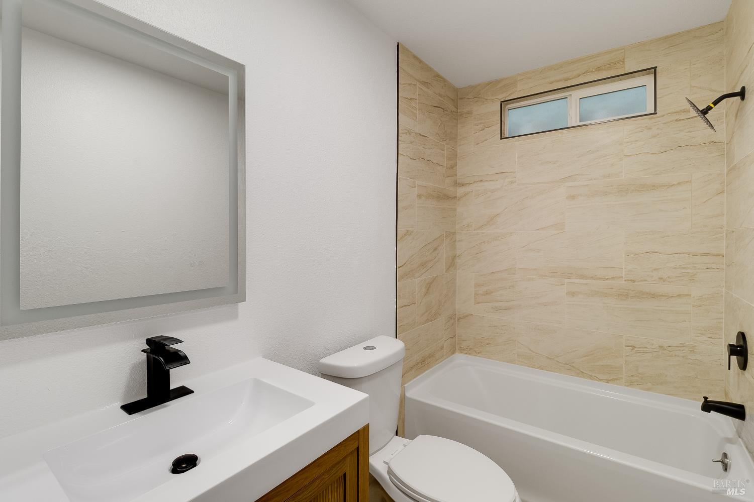 Detail Gallery Image 15 of 27 For 30 Cherokee Ct, Santa Rosa,  CA 95403 - 3 Beds | 2 Baths