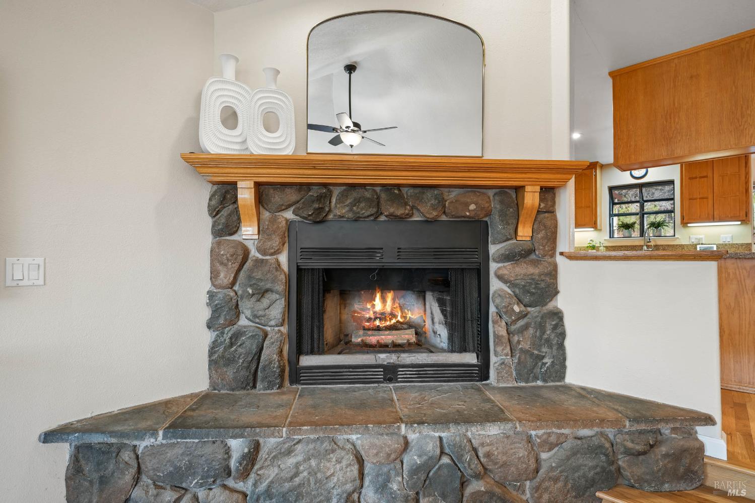 Detail Gallery Image 9 of 74 For 8700 Red Hills Rd, Kelseyville,  CA 95451 - 5 Beds | 3 Baths