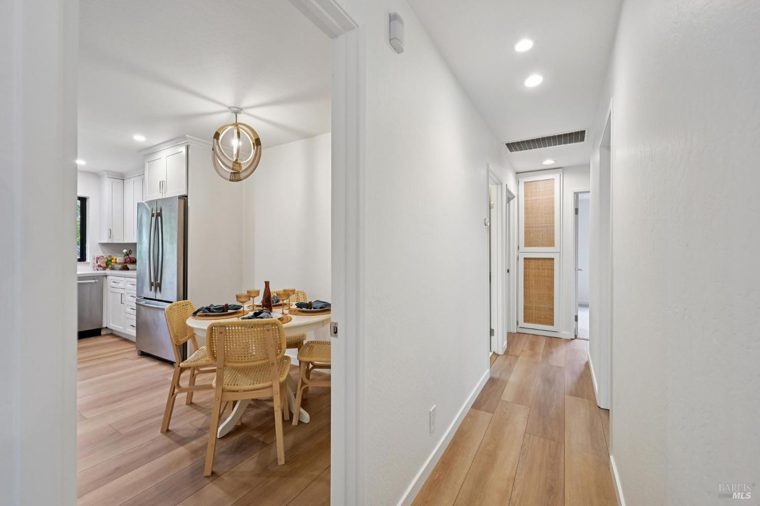 Detail Gallery Image 11 of 25 For 18787 Gillman Dr, Sonoma,  CA 95476 - 3 Beds | 2 Baths