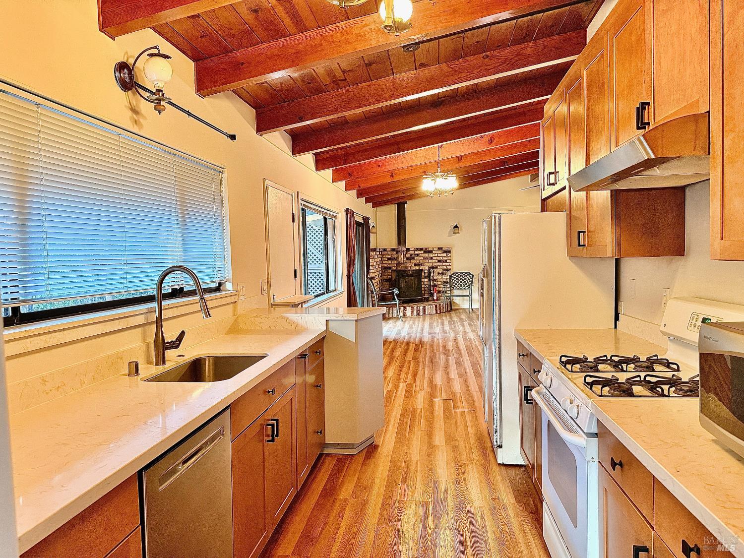 Detail Gallery Image 11 of 39 For 16868 Center Way, Guerneville,  CA 95446 - 3 Beds | 2 Baths