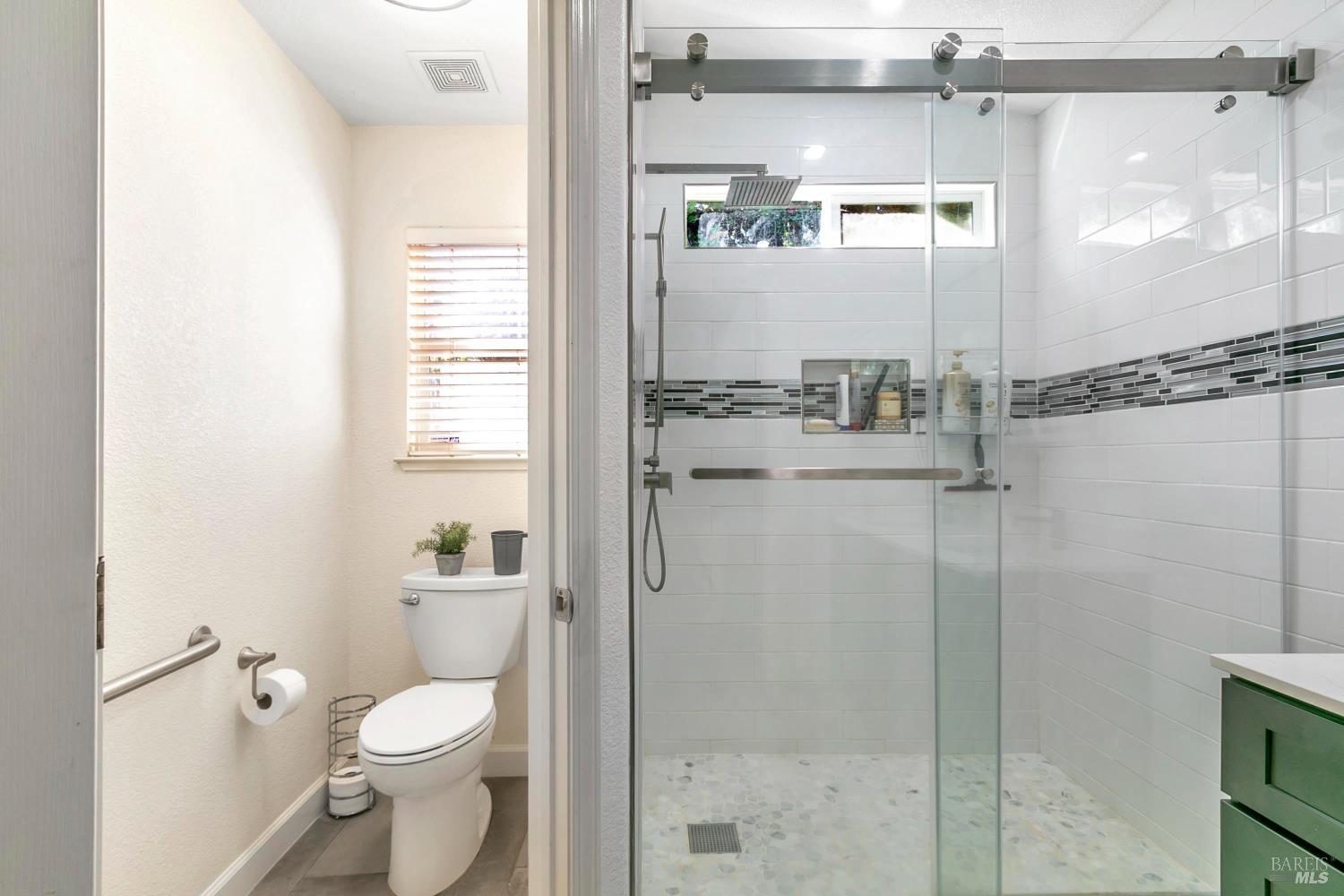 Detail Gallery Image 34 of 46 For 3257 Vista Del Lago Way, Fairfield,  CA 94533 - 4 Beds | 2 Baths