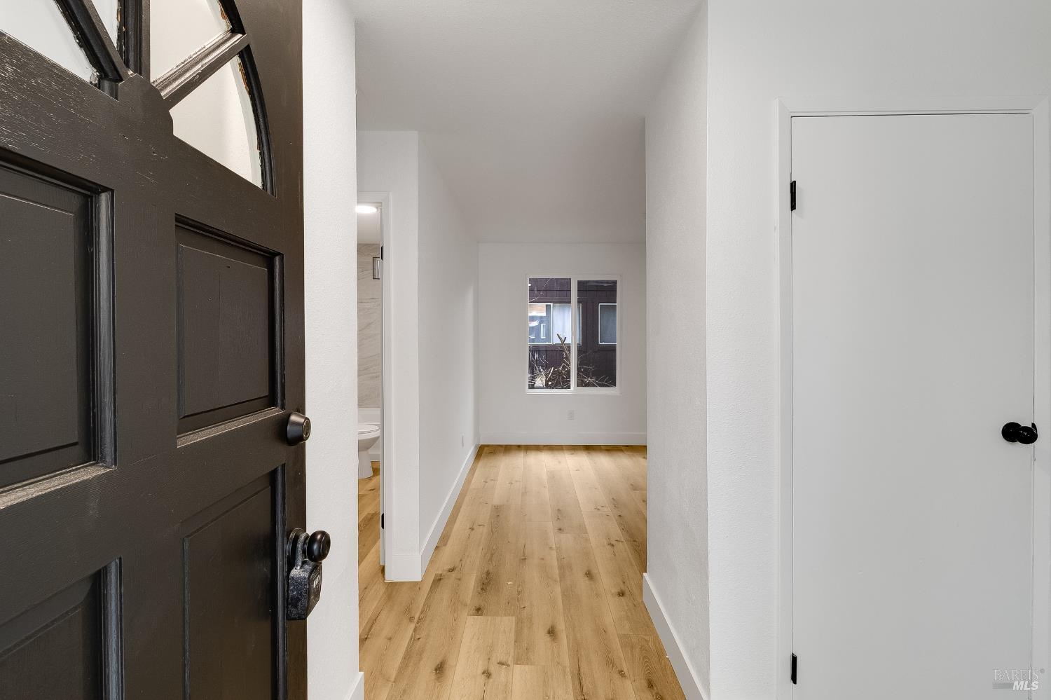 Detail Gallery Image 6 of 27 For 30 Cherokee Ct, Santa Rosa,  CA 95403 - 3 Beds | 2 Baths