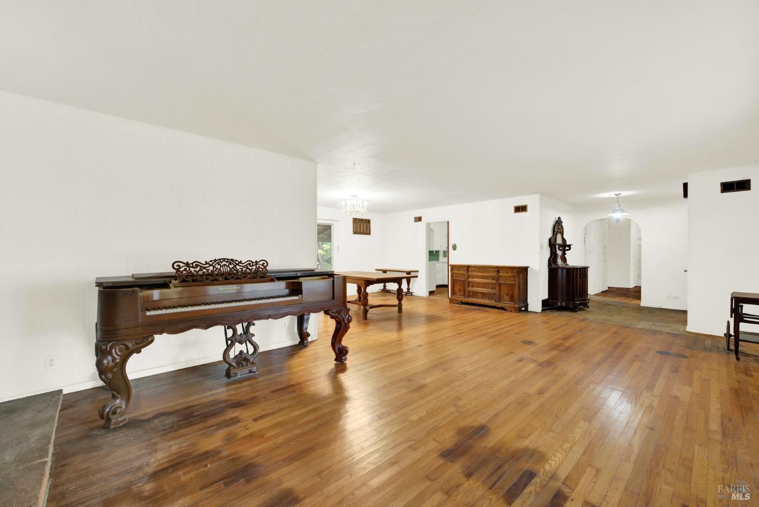 Detail Gallery Image 9 of 96 For 300 Butcher Rd, Vacaville,  CA 95687 - 3 Beds | 2 Baths