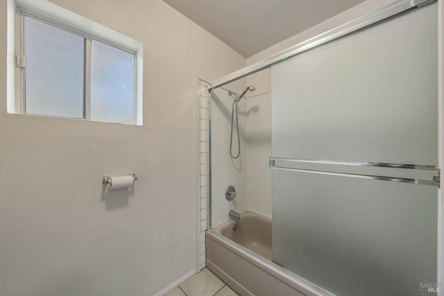 Detail Gallery Image 13 of 36 For 14840 Valley Ave, Clearlake,  CA 95422 - – Beds | – Baths