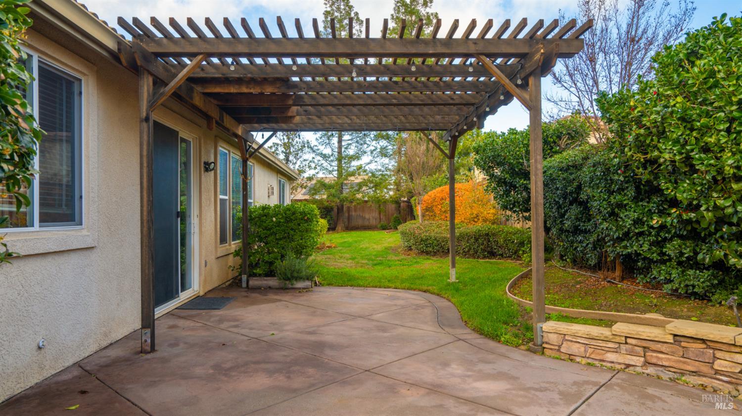 Detail Gallery Image 33 of 59 For 1006 Champion Pl, Vacaville,  CA 95687 - 4 Beds | 2 Baths