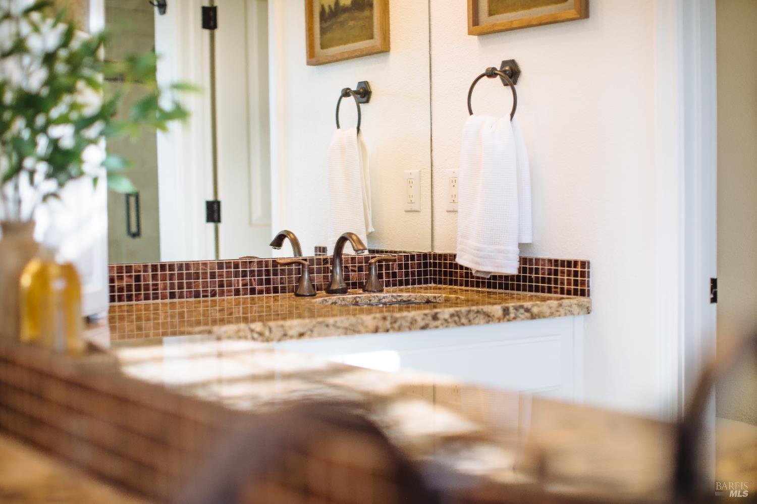 Detail Gallery Image 44 of 68 For 810 Wine Ct, Petaluma,  CA 94954 - 5 Beds | 3 Baths