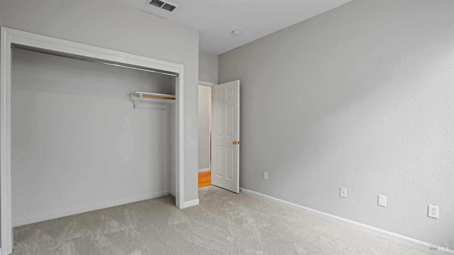 Detail Gallery Image 21 of 59 For 1006 Champion Pl, Vacaville,  CA 95687 - 4 Beds | 2 Baths