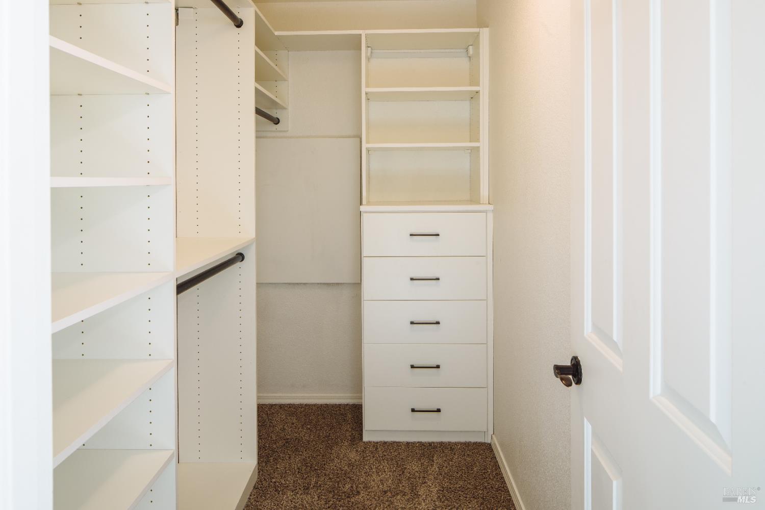 Detail Gallery Image 37 of 68 For 810 Wine Ct, Petaluma,  CA 94954 - 5 Beds | 3 Baths