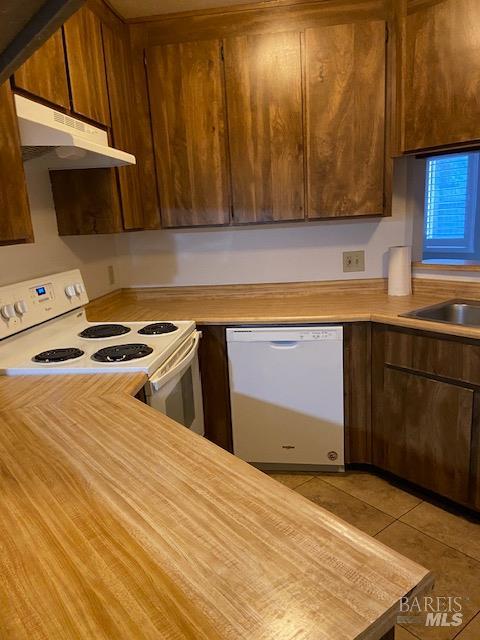 Detail Gallery Image 13 of 25 For 1565 Parkway Dr, Rohnert Park,  CA 94928 - 3 Beds | 1/1 Baths