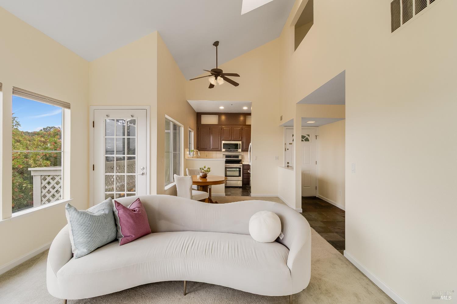 Detail Gallery Image 21 of 63 For 735 Buchanan St #221,  Benicia,  CA 94510 - 1 Beds | 1 Baths