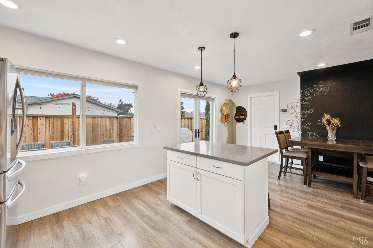 Detail Gallery Image 15 of 76 For 831 Heath Ct, Fairfield,  CA 94533 - 4 Beds | 2 Baths