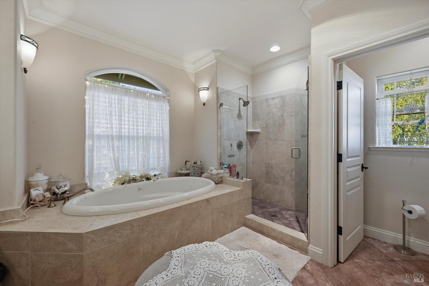 Detail Gallery Image 33 of 51 For 18750 Fernwood Rd, Hidden Valley Lake,  CA 95467 - 3 Beds | 3/1 Baths