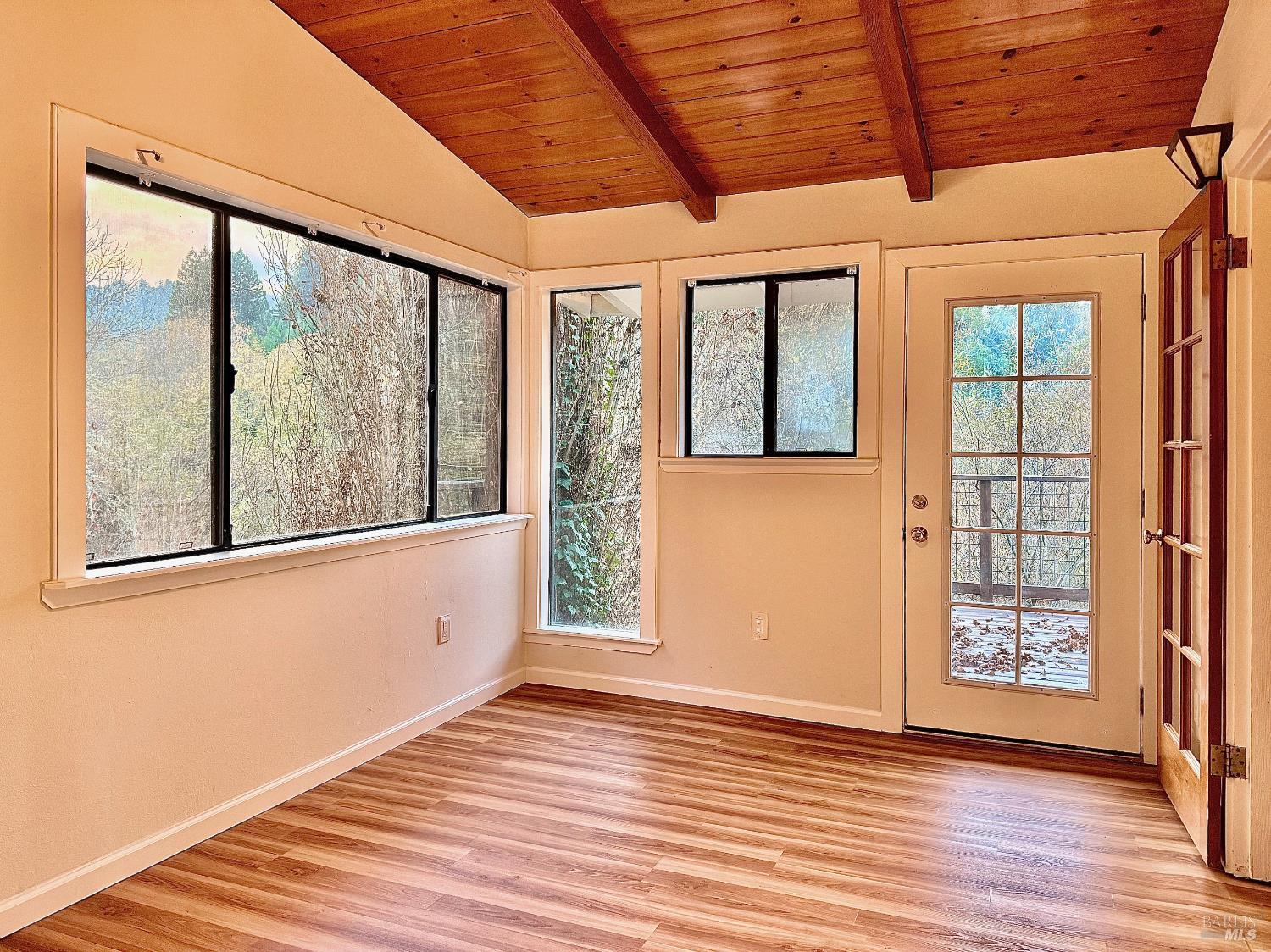 Detail Gallery Image 22 of 39 For 16868 Center Way, Guerneville,  CA 95446 - 3 Beds | 2 Baths