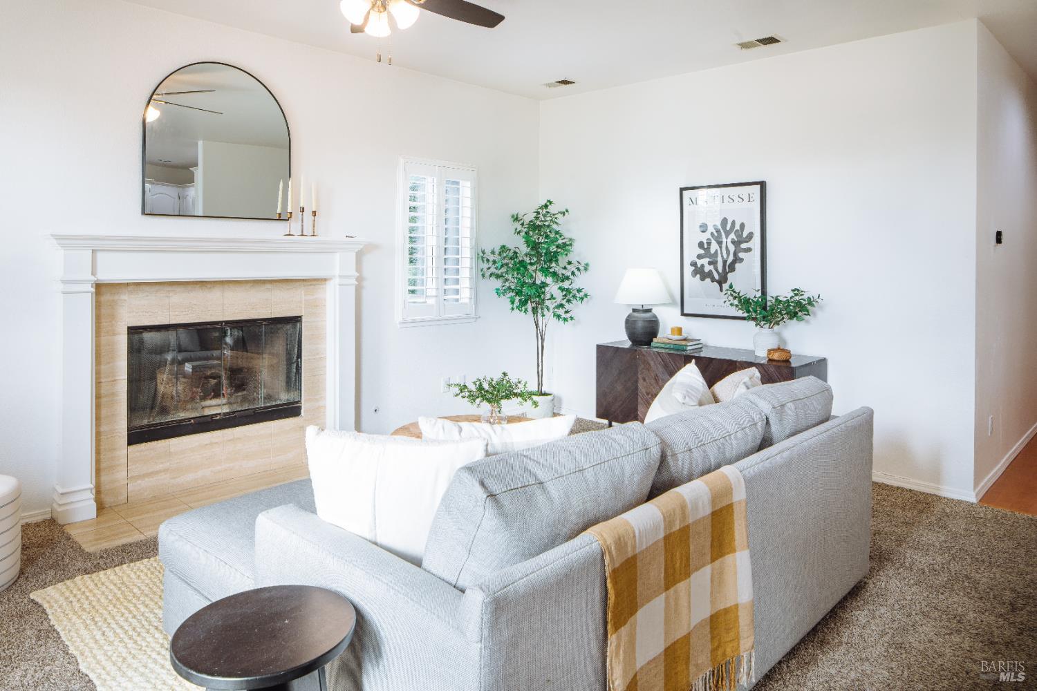 Detail Gallery Image 22 of 68 For 810 Wine Ct, Petaluma,  CA 94954 - 5 Beds | 3 Baths