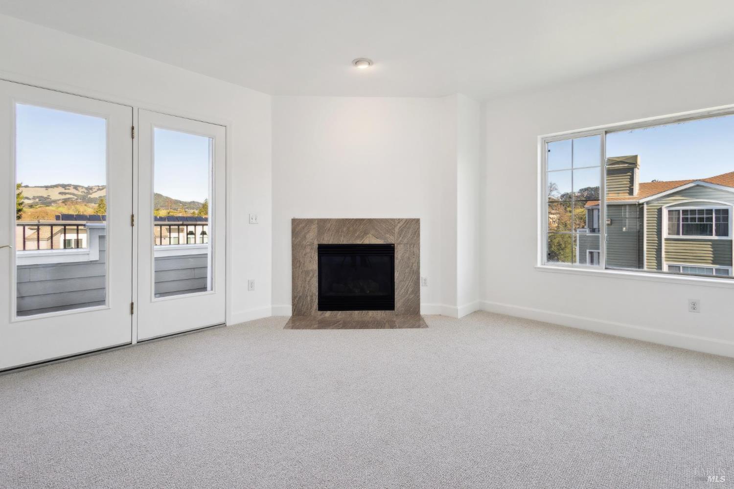 Detail Gallery Image 4 of 29 For 852 Diablo Ave #304,  Novato,  CA 94947 - 2 Beds | 2 Baths