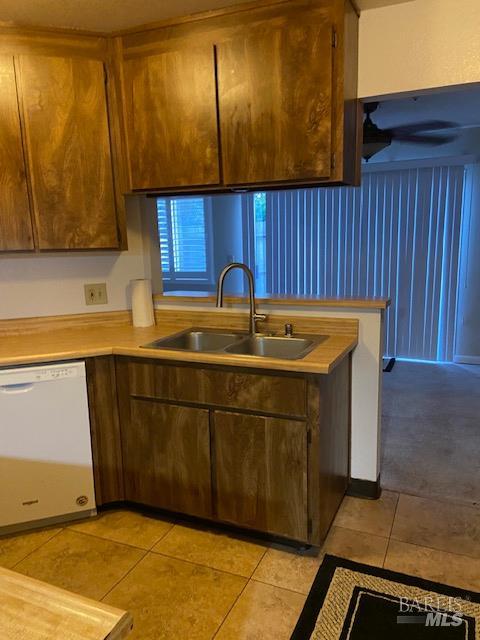 Detail Gallery Image 14 of 25 For 1565 Parkway Dr, Rohnert Park,  CA 94928 - 3 Beds | 1/1 Baths