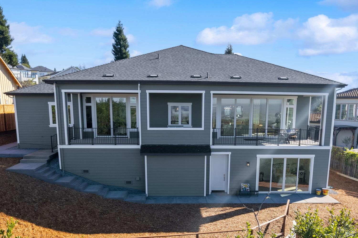 Detail Gallery Image 45 of 54 For 3945 Parker Hill Rd, Santa Rosa,  CA 95404 - 4 Beds | 4/1 Baths