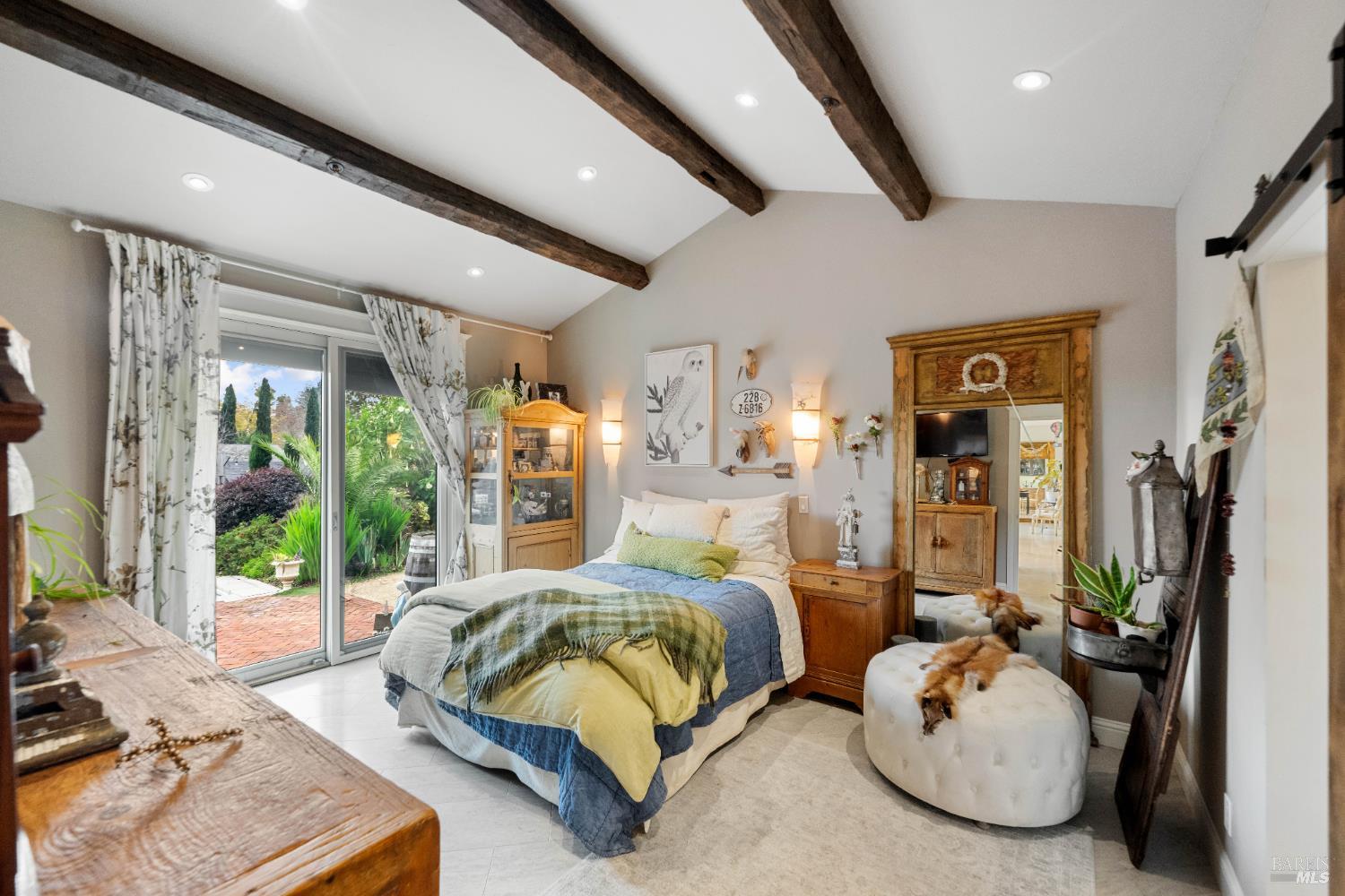 Detail Gallery Image 6 of 37 For 1343 Ash St, Napa,  CA 94559 - 6 Beds | 4/1 Baths