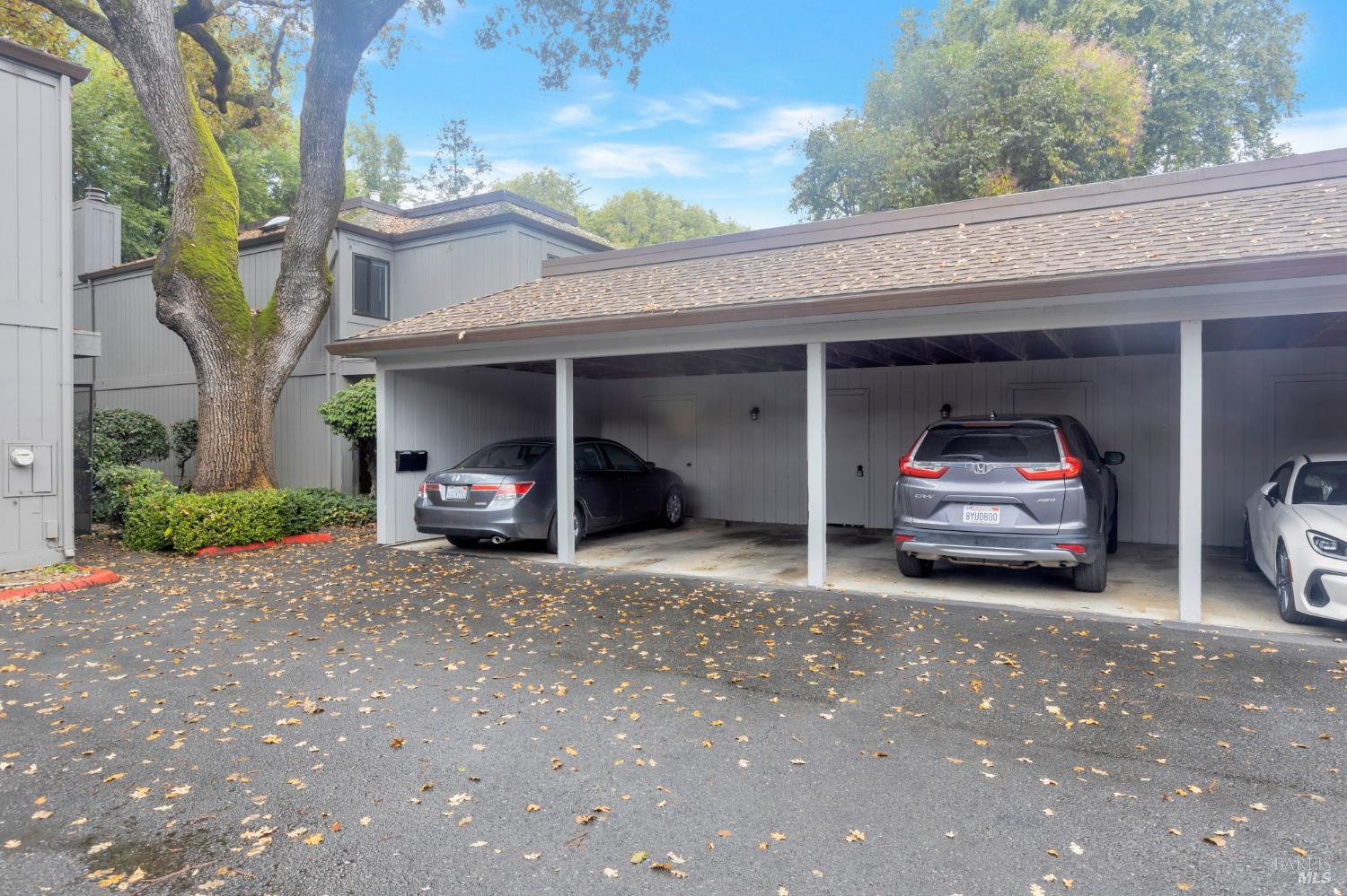 Detail Gallery Image 16 of 20 For 1432 Elm Dr, Novato,  CA 94945 - 3 Beds | 2 Baths