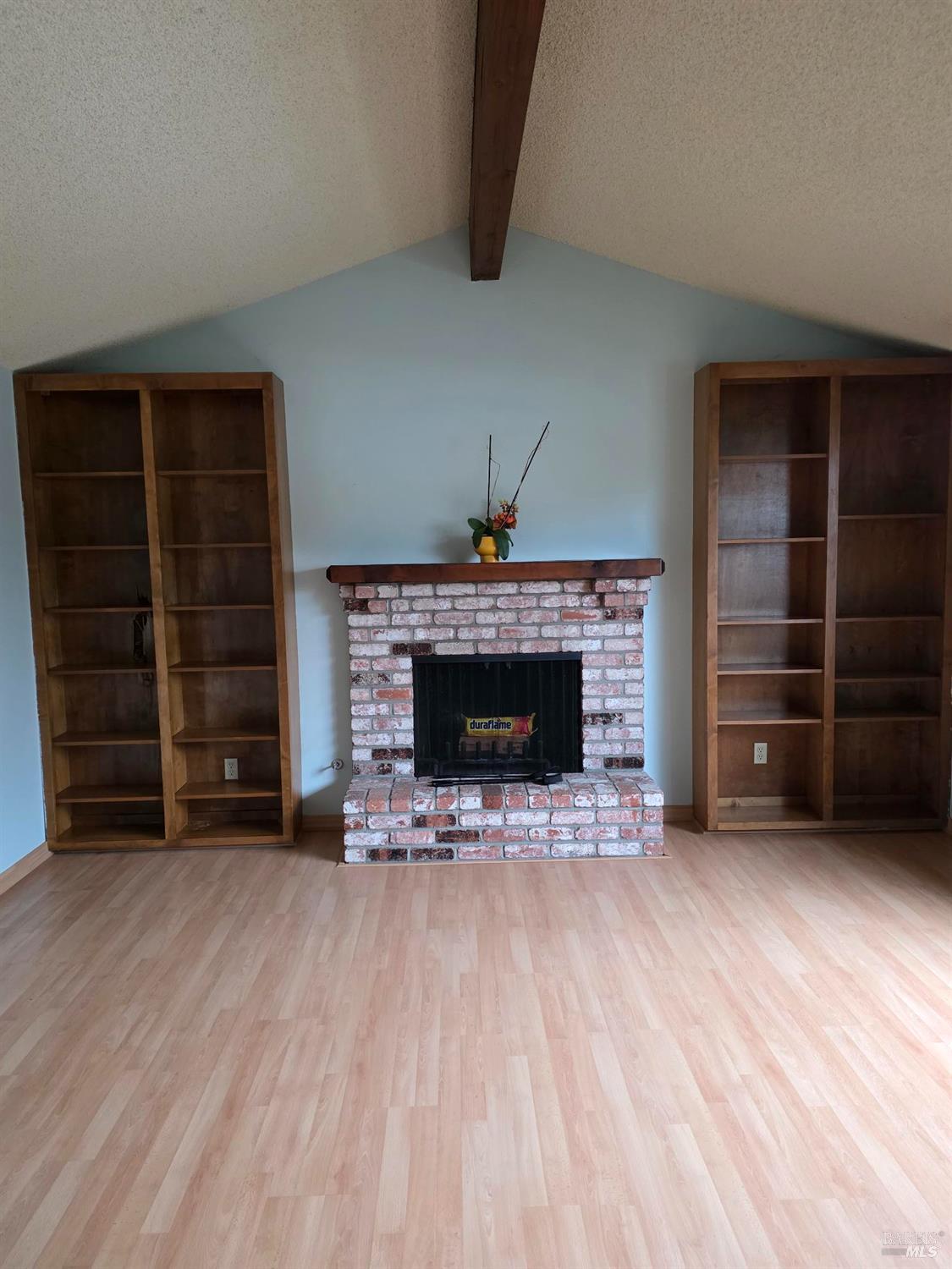 Detail Gallery Image 3 of 8 For 18782 Polley Ln, Sonoma,  CA 95476 - 3 Beds | 2 Baths