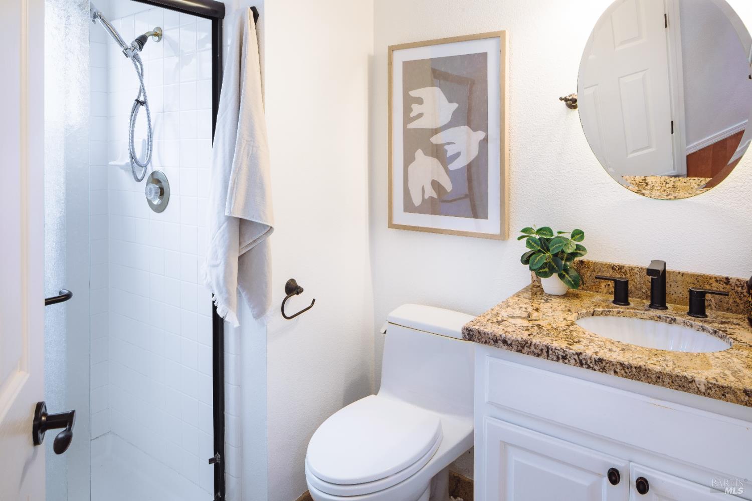 Detail Gallery Image 30 of 68 For 810 Wine Ct, Petaluma,  CA 94954 - 5 Beds | 3 Baths