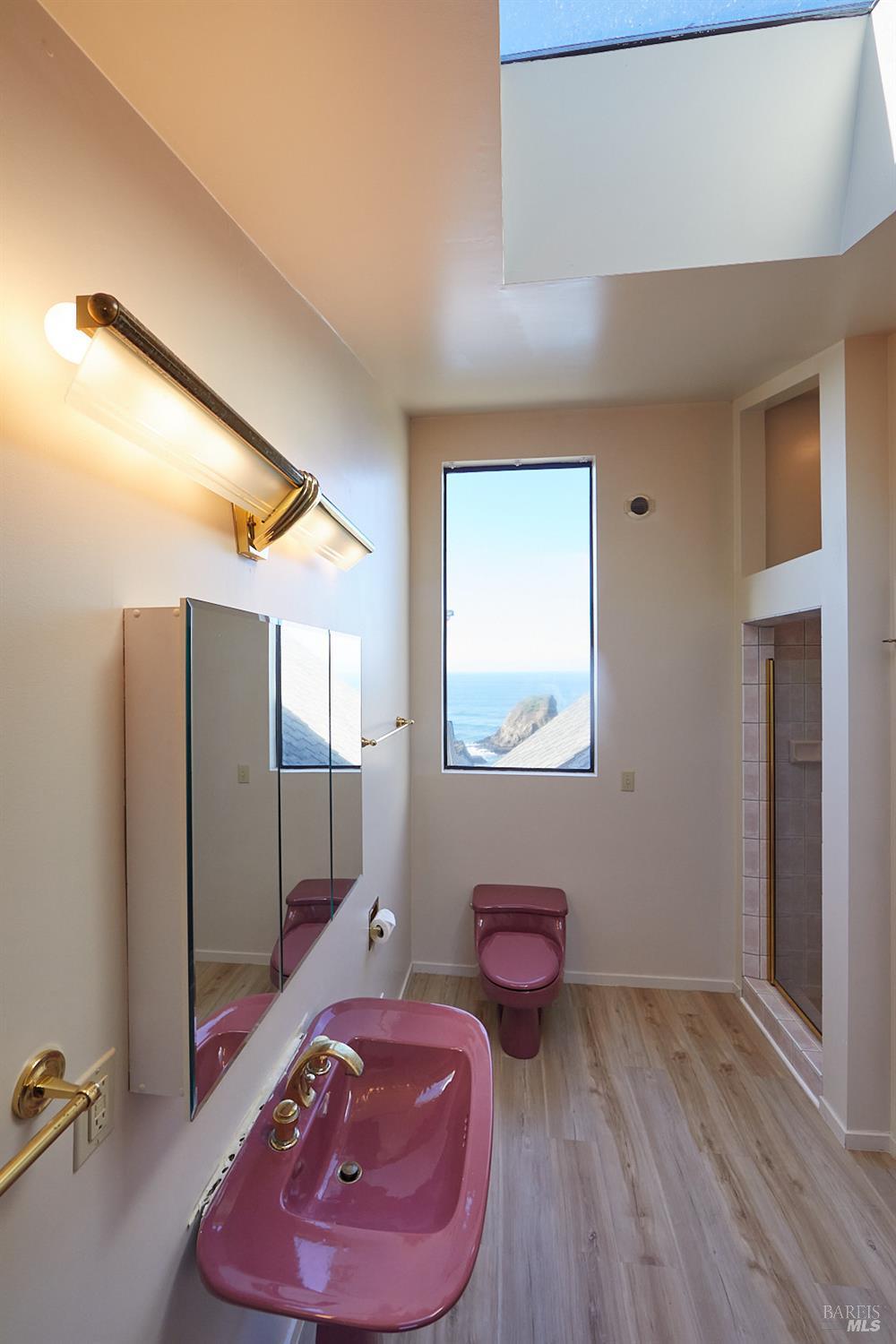 Detail Gallery Image 19 of 36 For 30200 N Hwy 1 Hwy, Fort Bragg,  CA 95437 - 2 Beds | 2 Baths