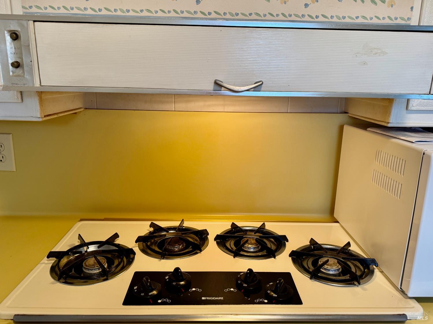 Detail Gallery Image 14 of 36 For 21 Sequoia Cir, Santa Rosa,  CA 95401 - 2 Beds | 2 Baths