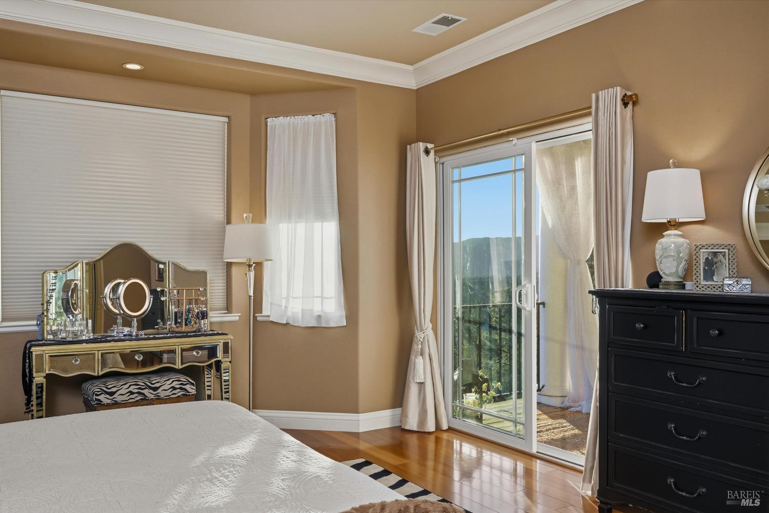 Detail Gallery Image 31 of 51 For 18750 Fernwood Rd, Hidden Valley Lake,  CA 95467 - 3 Beds | 3/1 Baths