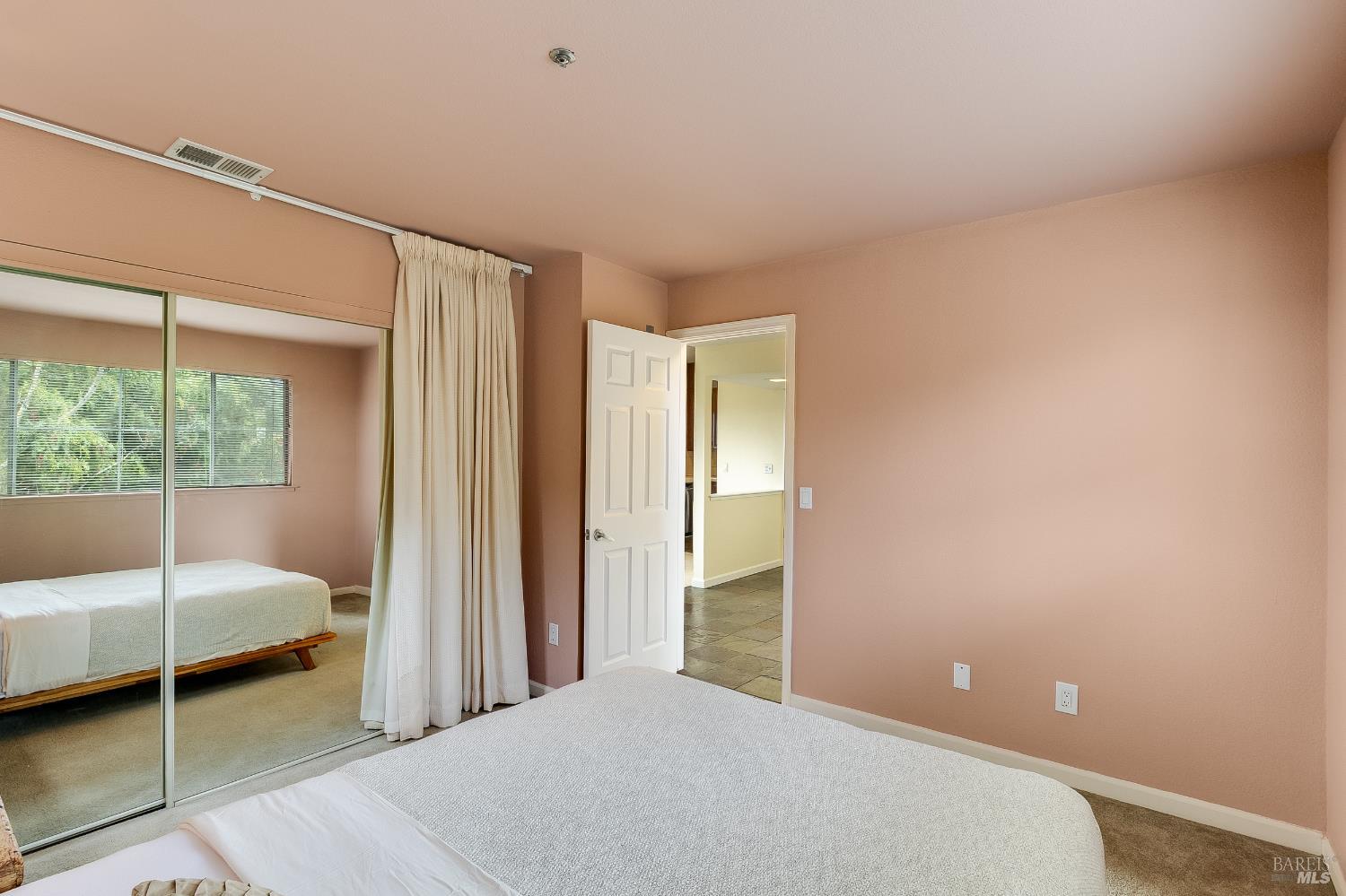 Detail Gallery Image 41 of 63 For 735 Buchanan St #221,  Benicia,  CA 94510 - 1 Beds | 1 Baths