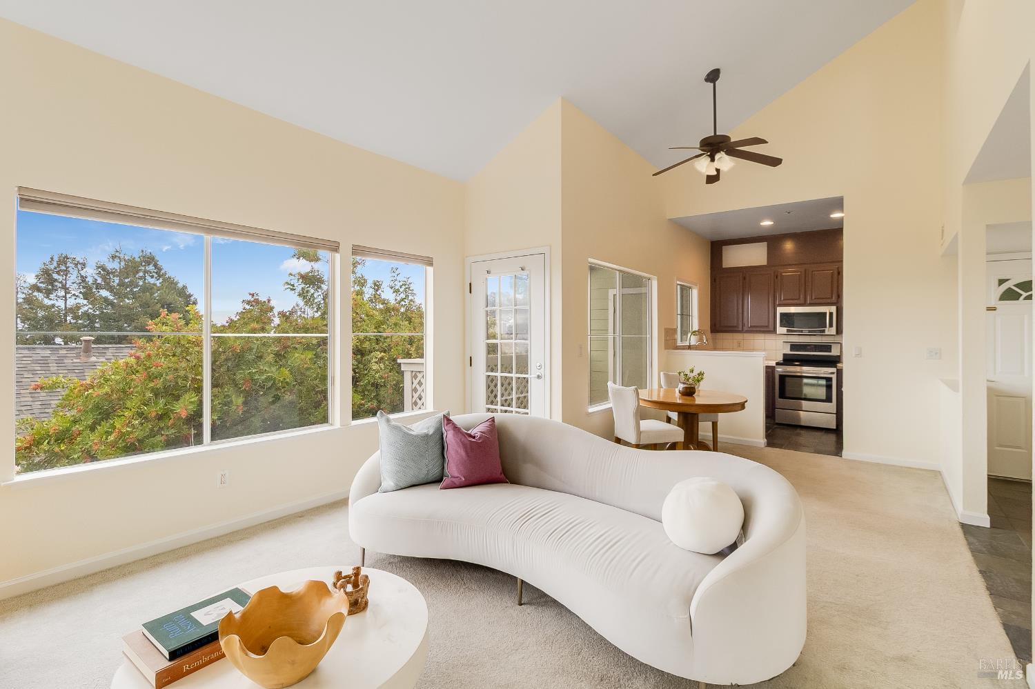 Detail Gallery Image 20 of 63 For 735 Buchanan St #221,  Benicia,  CA 94510 - 1 Beds | 1 Baths