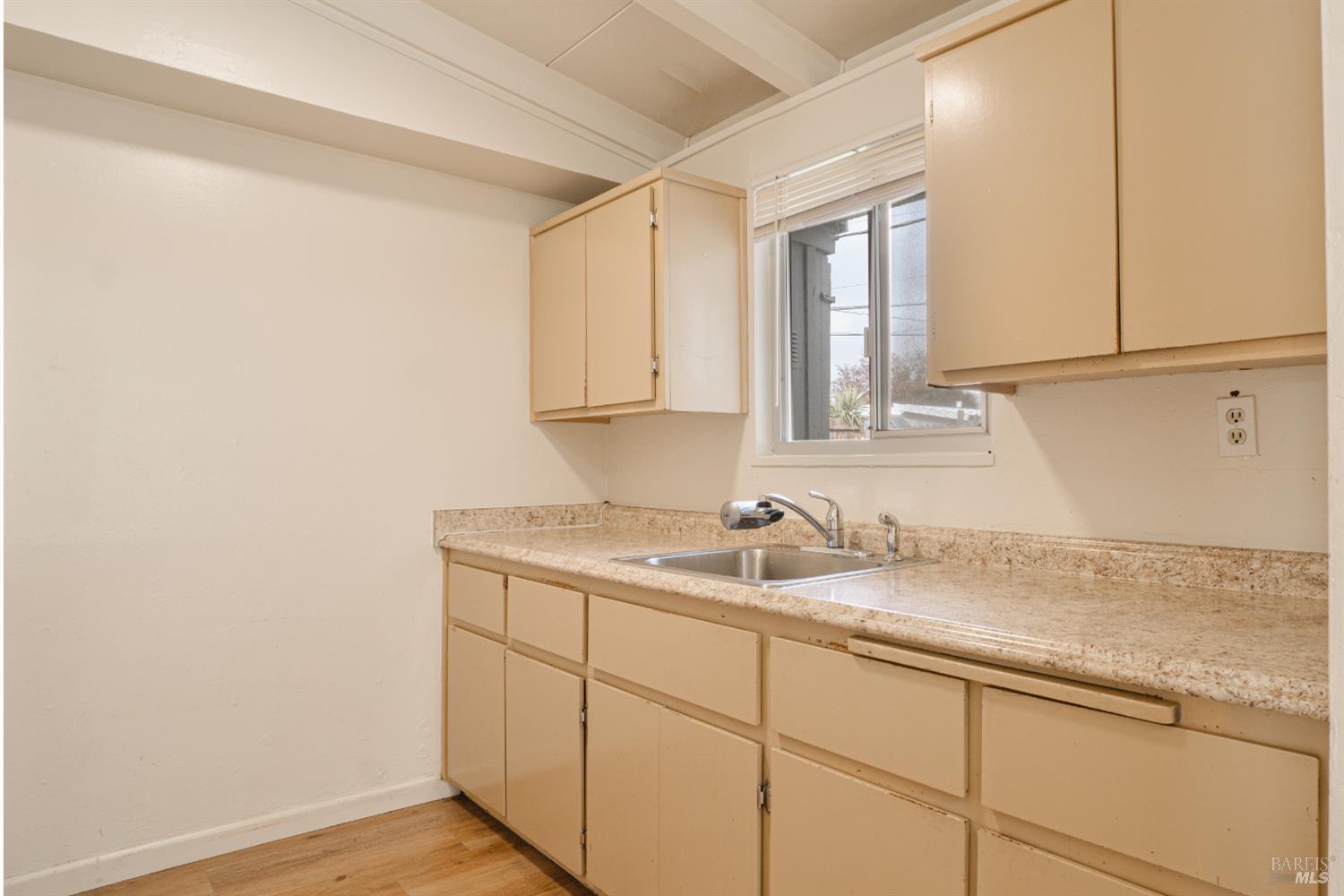 Detail Gallery Image 14 of 32 For 1318 Cleveland St, Fairfield,  CA 94533 - 3 Beds | 2 Baths