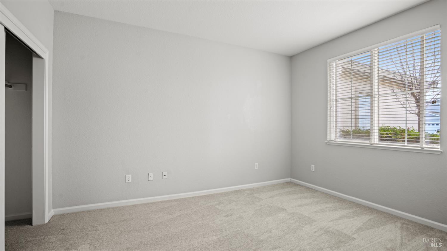 Detail Gallery Image 23 of 59 For 1006 Champion Pl, Vacaville,  CA 95687 - 4 Beds | 2 Baths