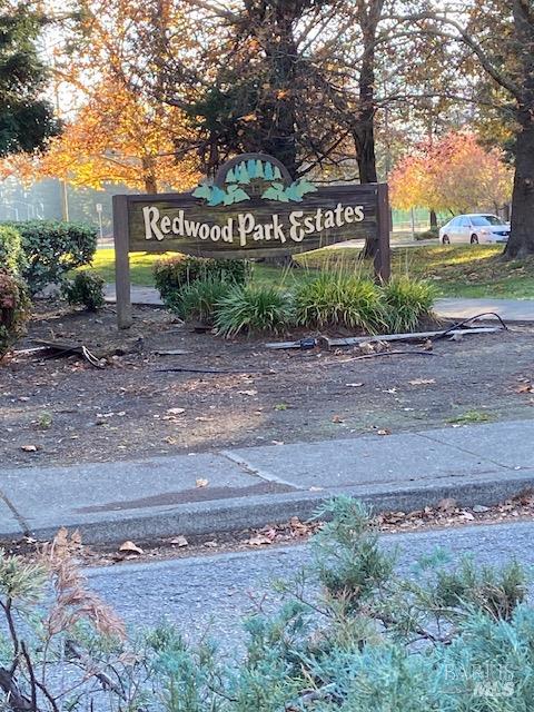 Detail Gallery Image 2 of 25 For 1565 Parkway Dr, Rohnert Park,  CA 94928 - 3 Beds | 1/1 Baths