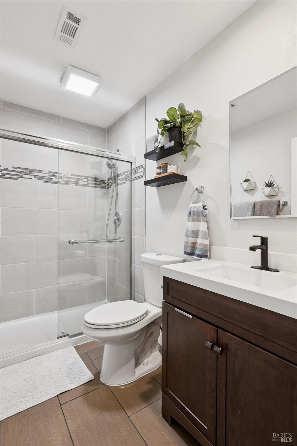 Detail Gallery Image 22 of 76 For 831 Heath Ct, Fairfield,  CA 94533 - 4 Beds | 2 Baths