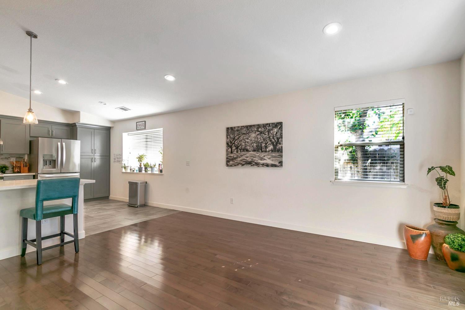 Detail Gallery Image 18 of 46 For 3257 Vista Del Lago Way, Fairfield,  CA 94533 - 4 Beds | 2 Baths