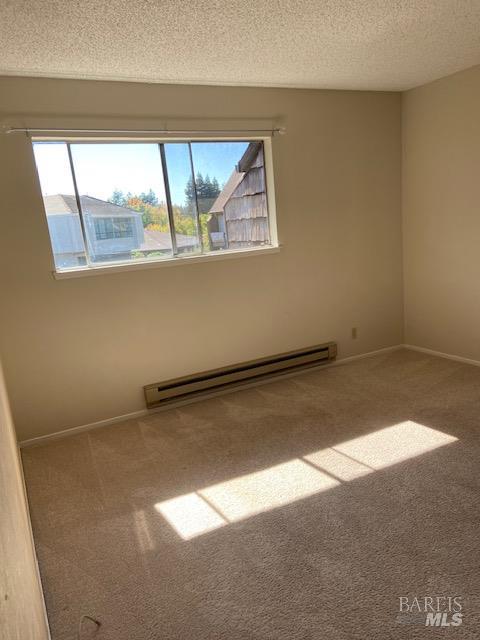 Detail Gallery Image 21 of 25 For 1565 Parkway Dr, Rohnert Park,  CA 94928 - 3 Beds | 1/1 Baths