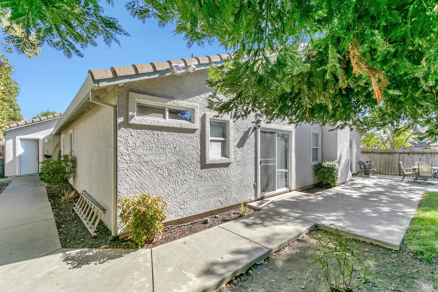 Detail Gallery Image 38 of 46 For 3257 Vista Del Lago Way, Fairfield,  CA 94533 - 4 Beds | 2 Baths