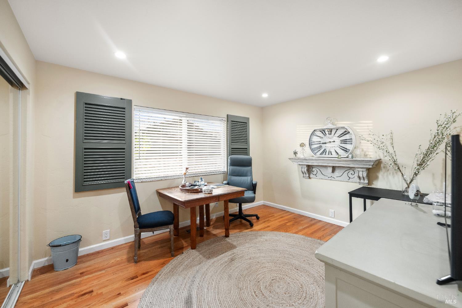 Detail Gallery Image 21 of 37 For 1343 Ash St, Napa,  CA 94559 - 6 Beds | 4/1 Baths