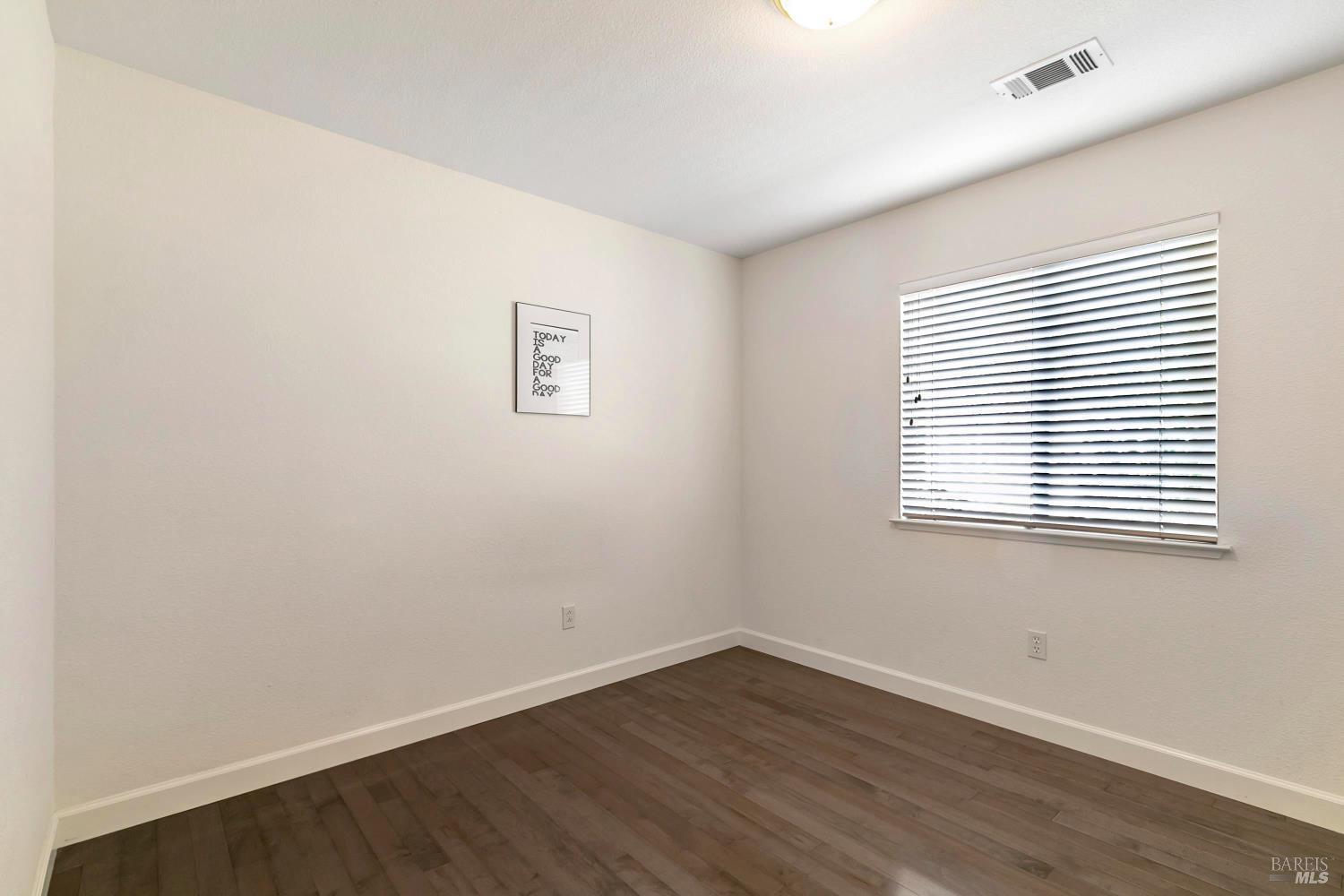 Detail Gallery Image 24 of 46 For 3257 Vista Del Lago Way, Fairfield,  CA 94533 - 4 Beds | 2 Baths