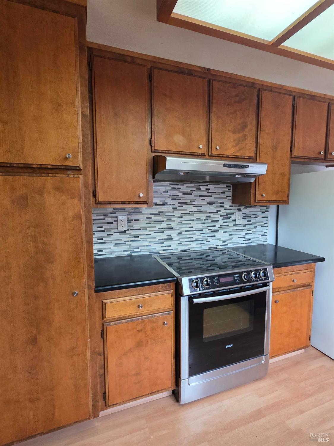 Detail Gallery Image 4 of 8 For 18782 Polley Ln, Sonoma,  CA 95476 - 3 Beds | 2 Baths