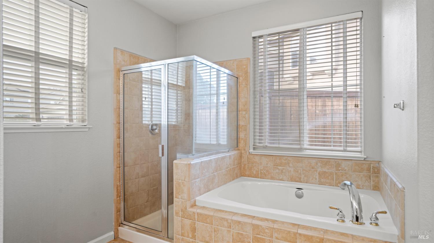 Detail Gallery Image 29 of 59 For 1006 Champion Pl, Vacaville,  CA 95687 - 4 Beds | 2 Baths