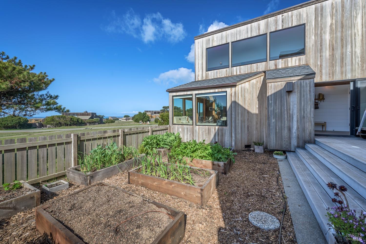 Detail Gallery Image 37 of 52 For 122 Masthead Reach Unkn, The Sea Ranch,  CA 95497 - 2 Beds | 2 Baths