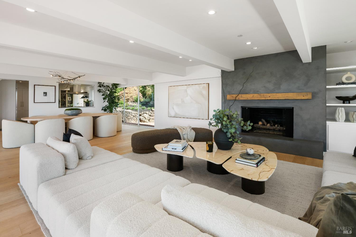 Detail Gallery Image 9 of 50 For 1 Tara View Rd, Tiburon,  CA 94920 - 8 Beds | 4/1 Baths