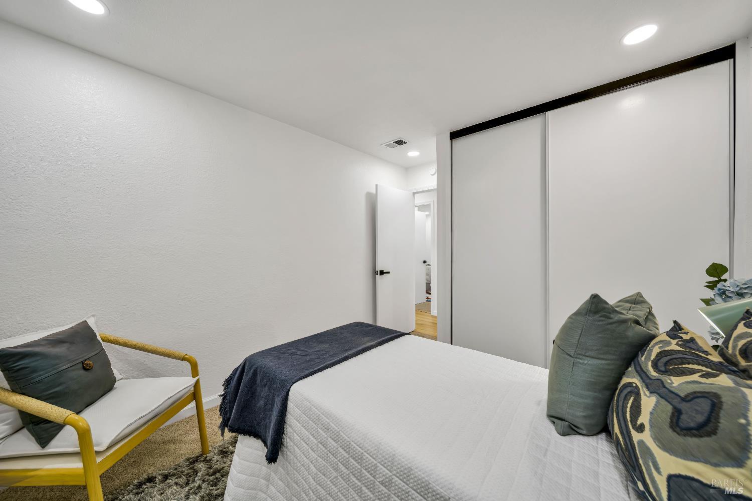 Detail Gallery Image 22 of 41 For 1251 N Camino Alto Unkn, Vallejo,  CA 94589 - 4 Beds | 2 Baths