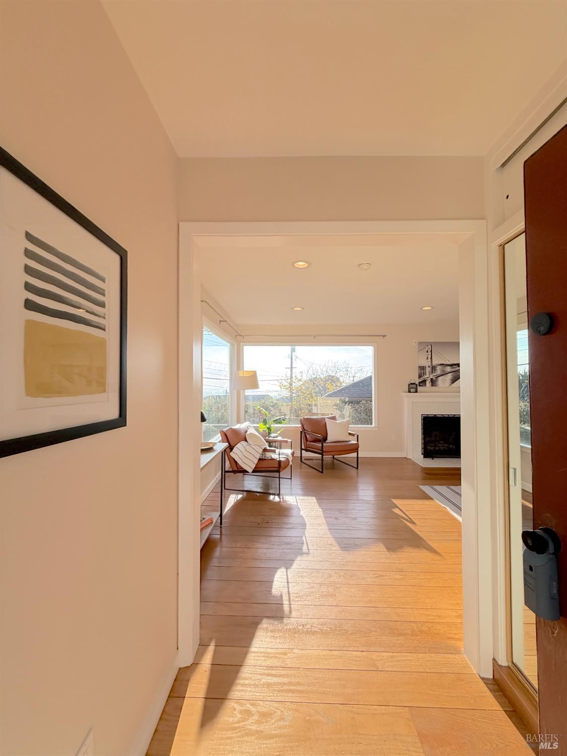 Detail Gallery Image 4 of 42 For 7659 Stockton Ave, El Cerrito,  CA 94530 - 2 Beds | 1 Baths