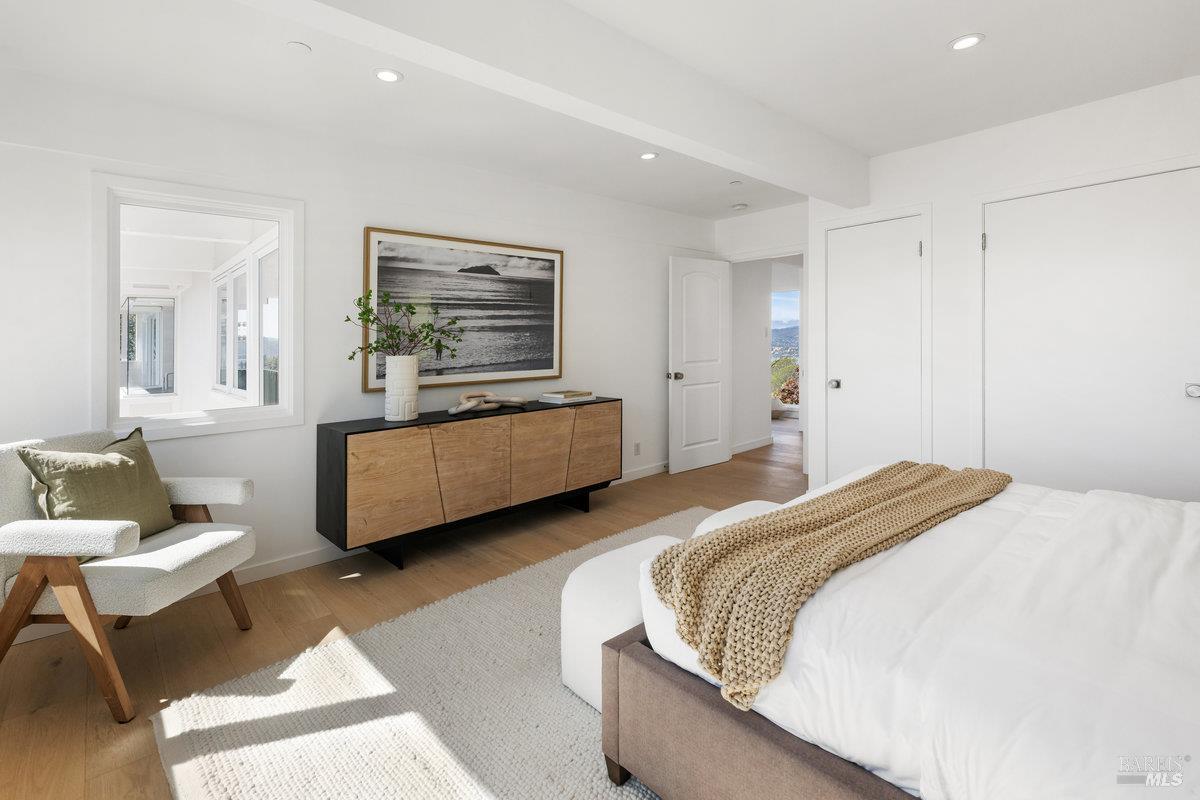 Detail Gallery Image 35 of 50 For 1 Tara View Rd, Tiburon,  CA 94920 - 8 Beds | 4/1 Baths