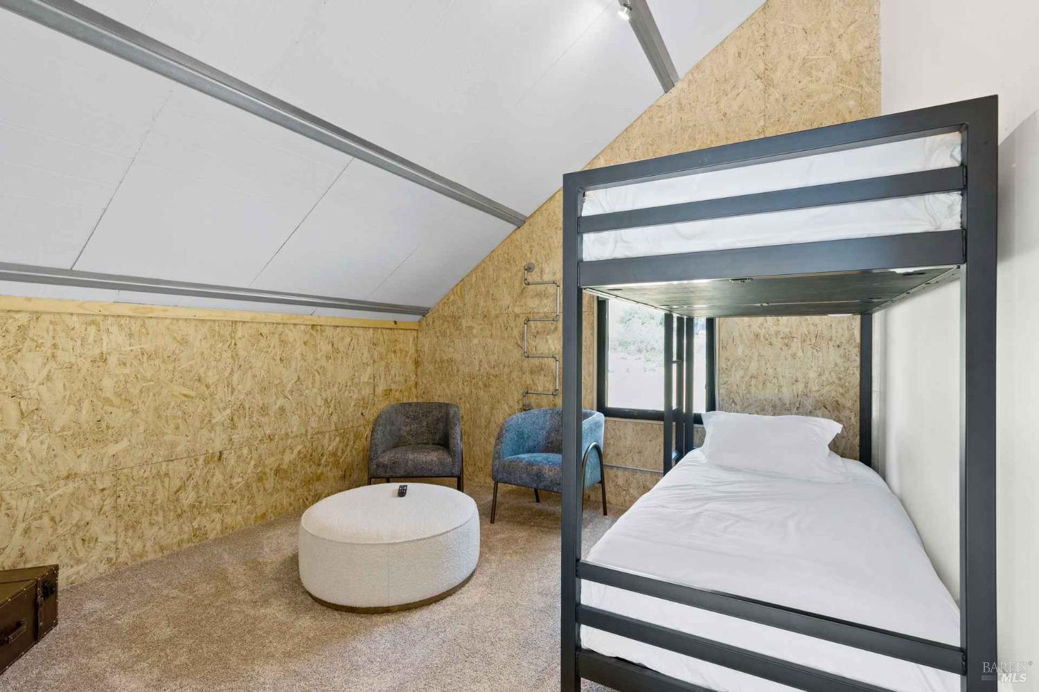 Detail Gallery Image 29 of 35 For 2610 Atlas Peak Rd #3,  Napa,  CA 94558 - 4 Beds | 4 Baths